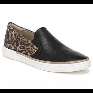 Naturalizer Zola Slip-on Animal print sneaker